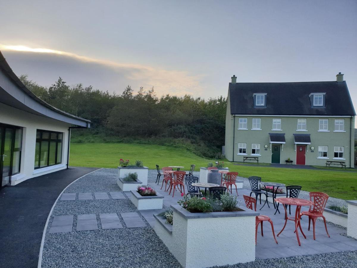 An Teach Glas Maghera  Bagian luar foto